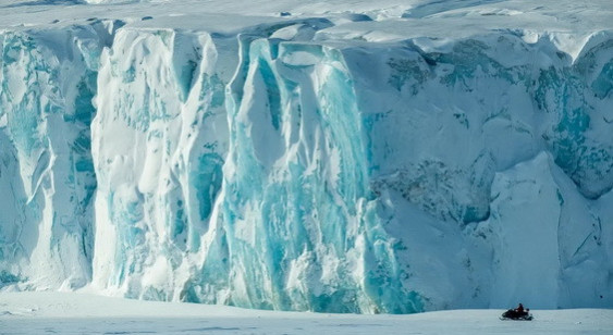 Scientists Drill Arctic Glaciers to Analyze Climate Change