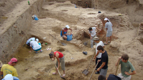 Не упусти свой шанс: завершаем приём заявок в молодёжные археологические экспедиции РГО