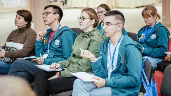 В Крыму стартовала Волонтёрская школа РГО по подготовке кэмп-лидеров и медиаволонтёров
