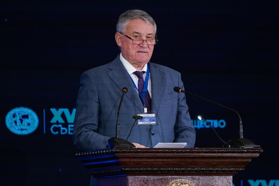 Зампред Совета Федерации Юрий Воробьев поздравил Президента РГО Сергея Шойгу с Днем географа