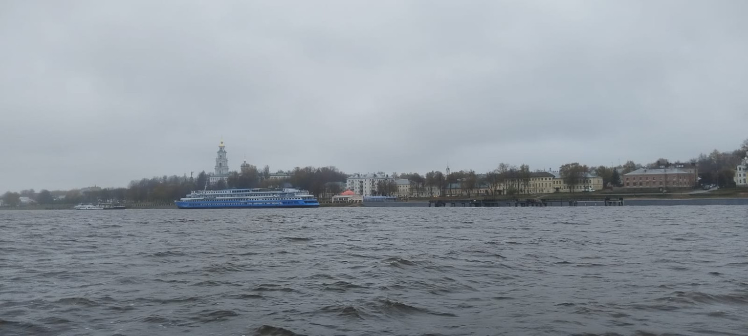 Осенняя Кострома с борта яхты Russian Ocean Way. Фото участников экспедиции