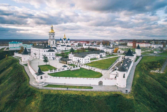 История в камне: пять необычных кремлей России