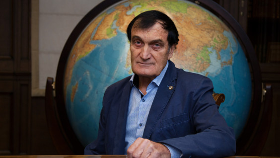 Академик Чибилёв: "Познавайте свою страну, открытий хватит на всю вашу жизнь!"