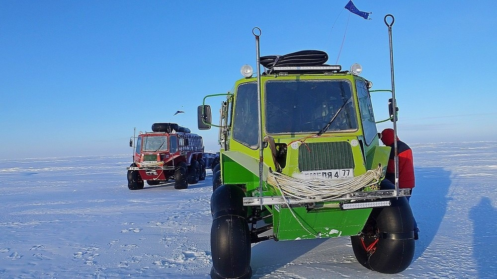 Морская ледовая автомобильная экспедиция 2014