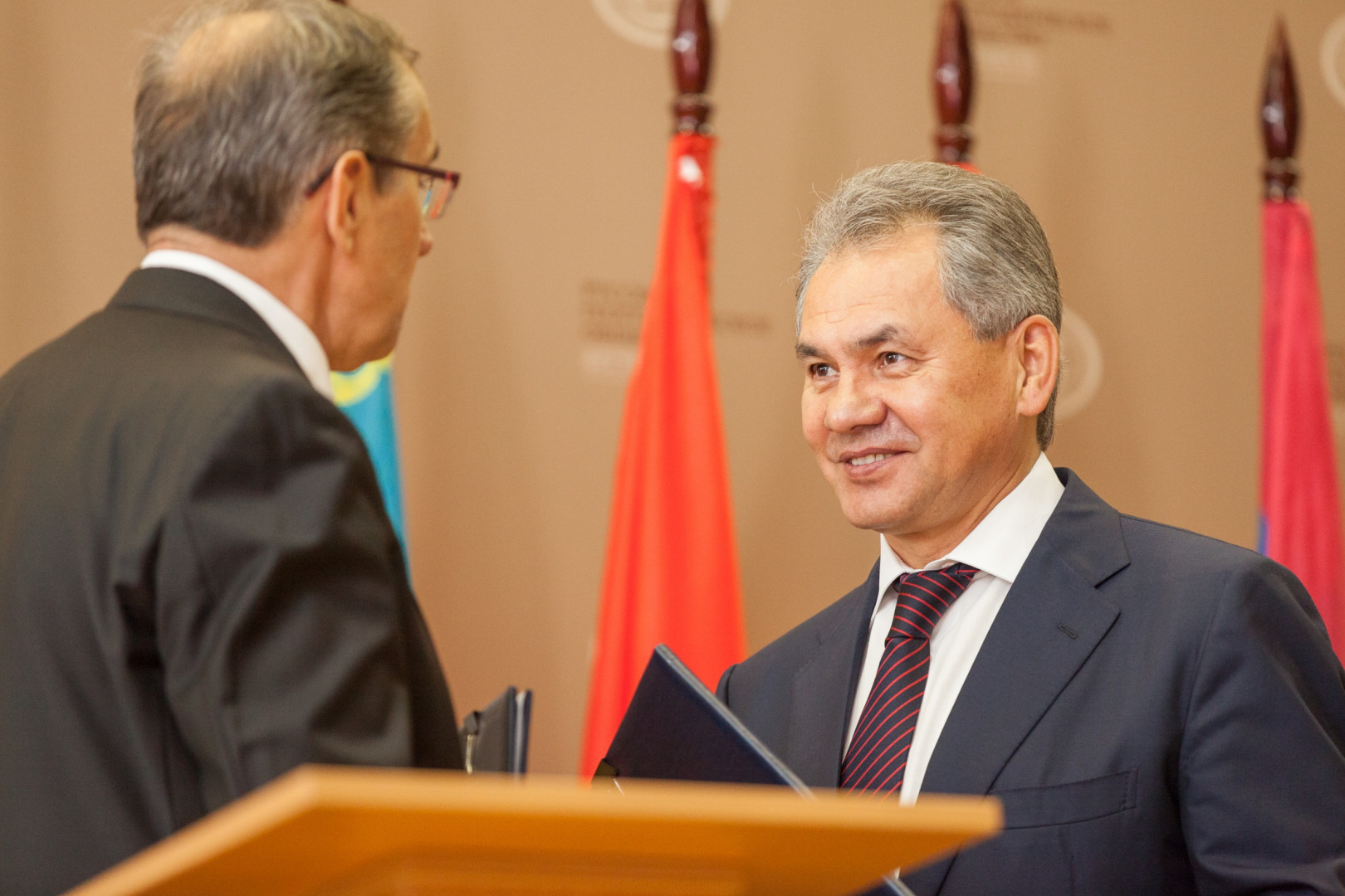 Подписание соглашений с географическими обществами мира