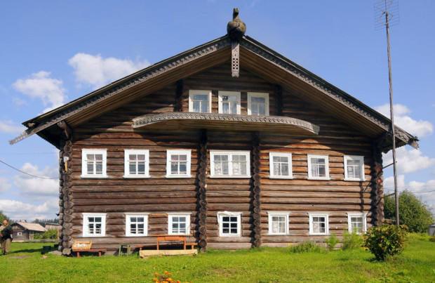 Ritualism in the folk architecture of the East Slavs