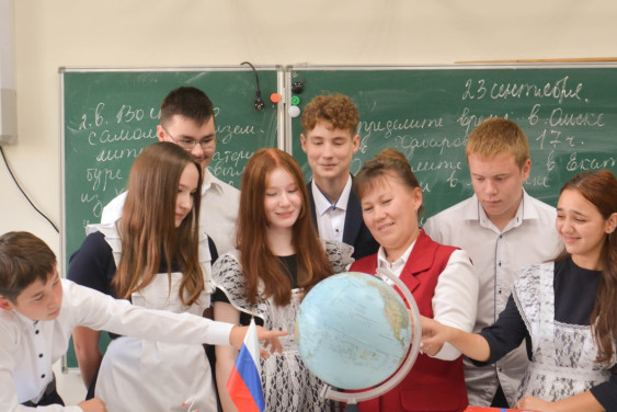 Уроки, которые вдохновляют: определены полуфиналисты конкурса РГО «Классная география»